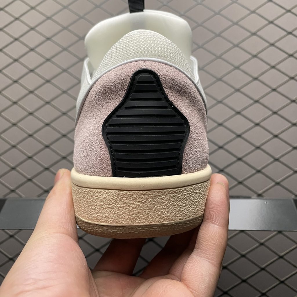 LANVIN CURB series casual sneakers Bread shoes Major Internet celebrities crazy feet Original 1:1 mold opening heavy process production The fabric is made of imported cow frosted environmentally friendly cow reverse velvet Golden steel mesh fabric Soft and breathable space cotton fabric inside Original mold open mold two-color TPU outsole Size: 35 36 37 38 39 40 41 42 43 44 45 Item No: 41UPOI201