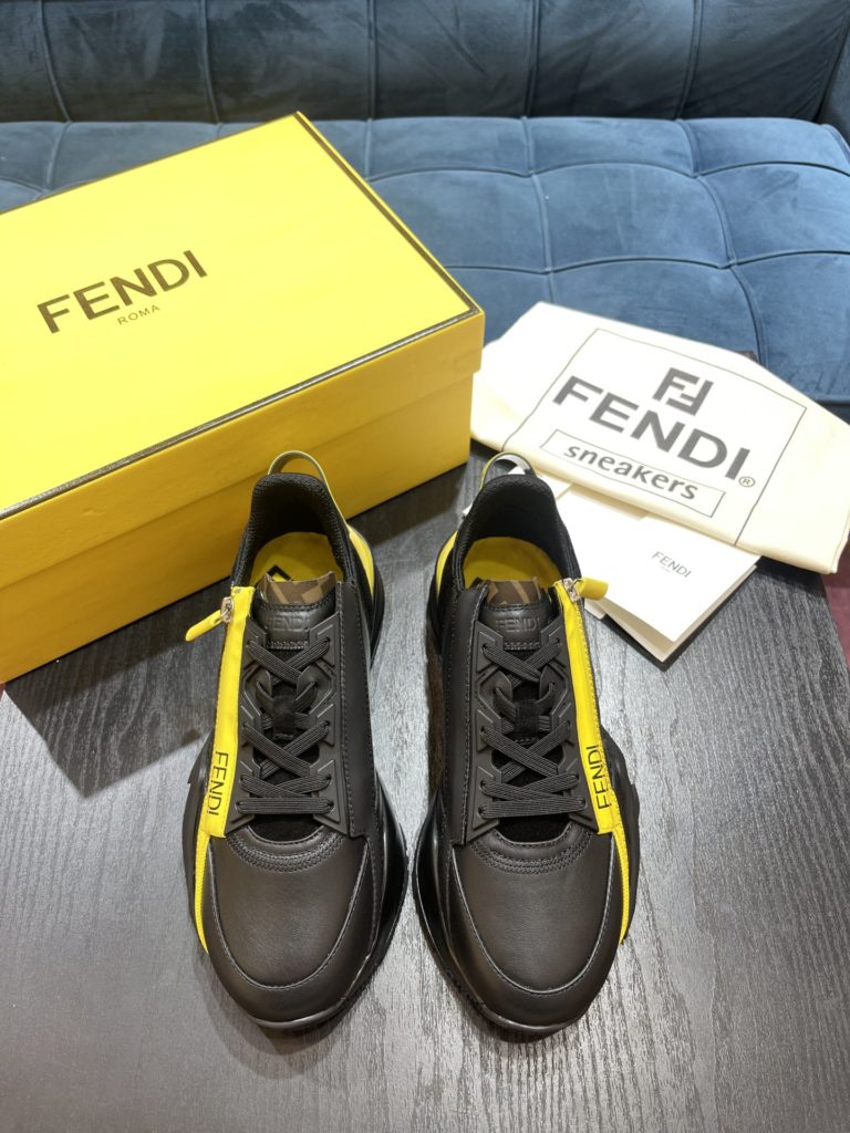 Fend * pedals sneakers with elastic laces and elastic inserts, and the wavy sole is engraved with the word F. Embossed Fendi Flow on the heel. Gray recycled nylon material, decorated with FF jacquard pattern and matching suede details. Lycra with FF pattern ® Details. Lightweight white rubber sole with matching color diagonal F detail Size 39-44 (customized at 38.45)