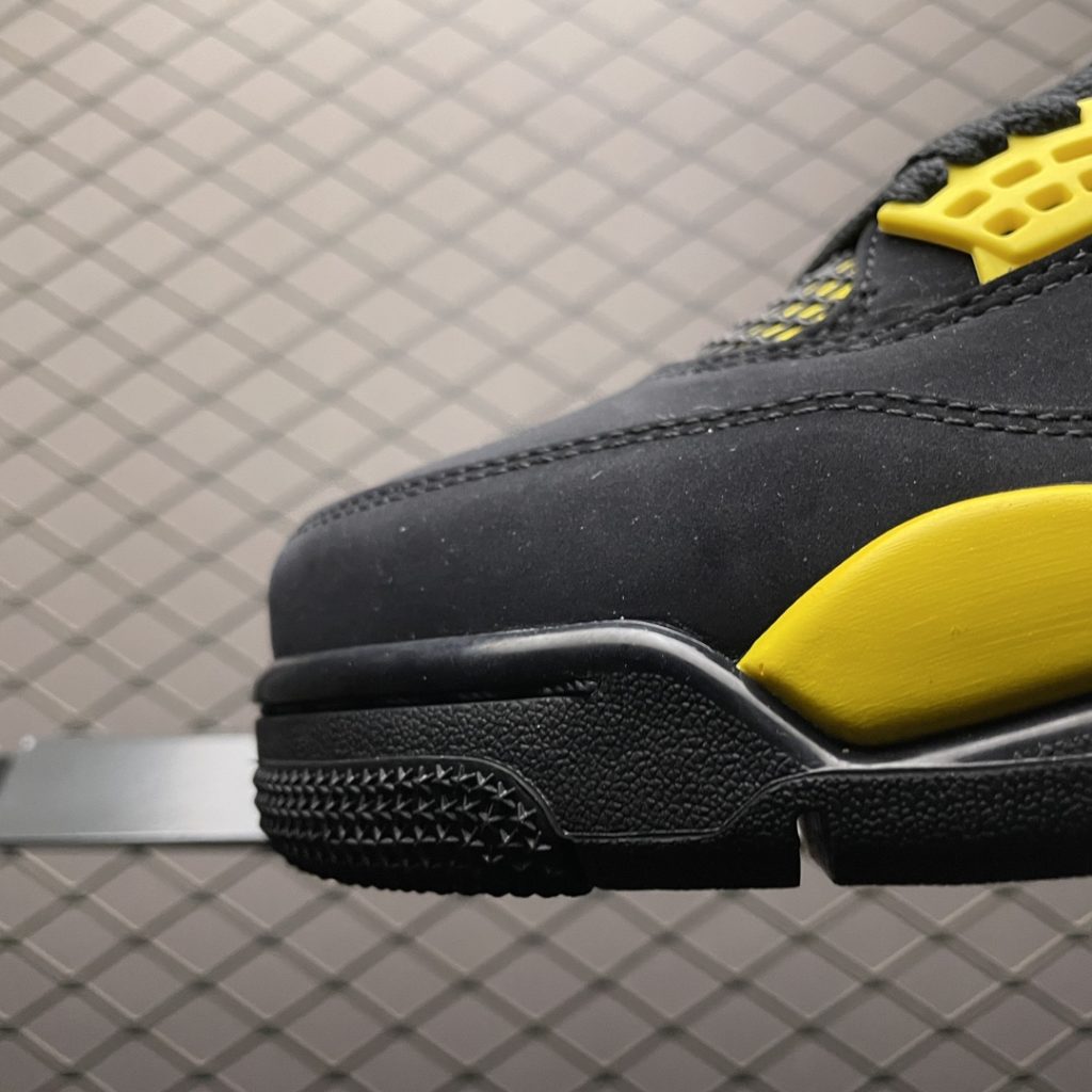 NK SB x Air Jordan 4 