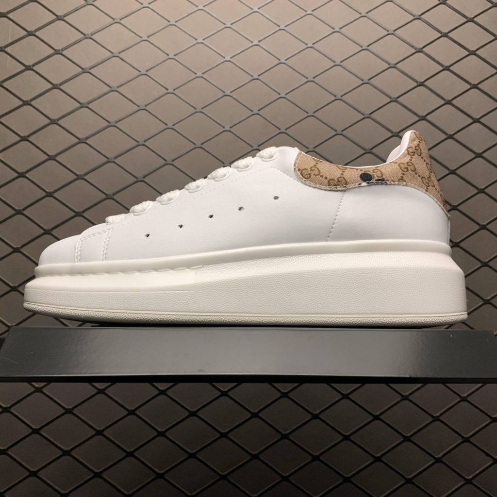 Alexander McQueen Thick Sole Casual Sports Shoes Fabric Imported Topcoat Cowhide Inner Lining Imported Sheepskin Fully Handmade Perforated insole Made of High Density Latex and Sheepskin Size: 35 36 37 38 39