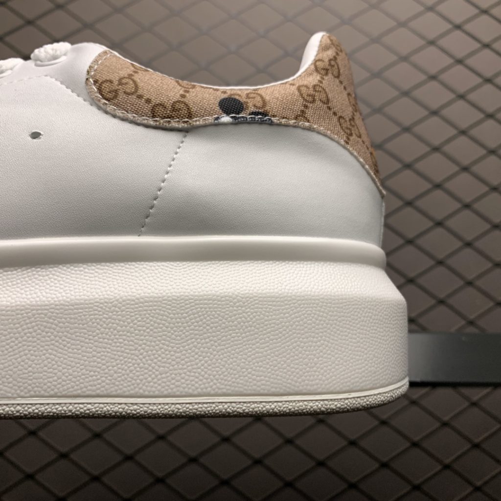 Alexander McQueen Thick Sole Casual Sports Shoes Fabric Imported Topcoat Cowhide Inner Lining Imported Sheepskin Fully Handmade Perforated insole Made of High Density Latex and Sheepskin Size: 35 36 37 38 39