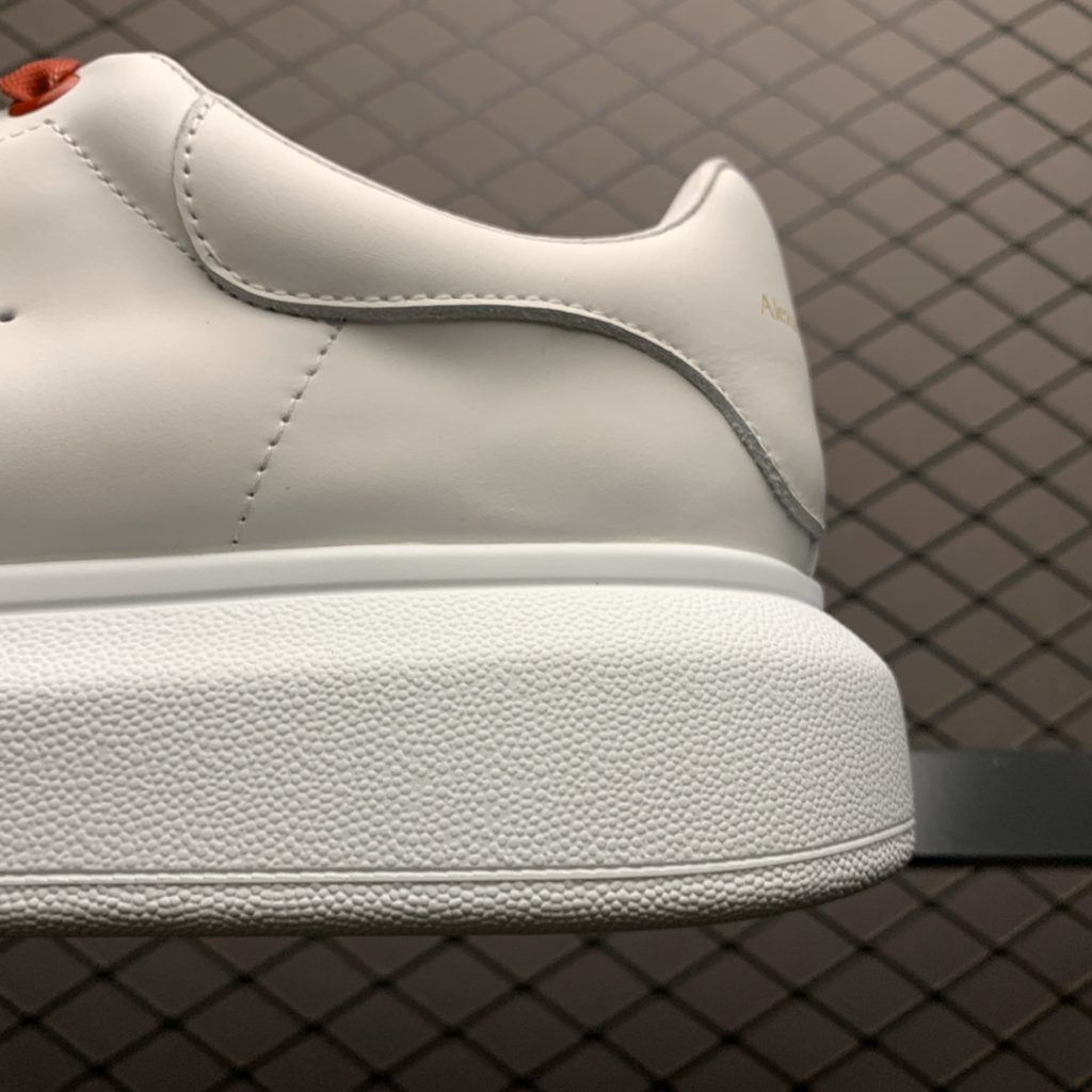 Alexander McQueen Pure White Fabric Made of Imported Silk Matte Original Cowhide (Latest Material), Water Dyed Sheepskin Inner Lining, Cowhide Pads, Original outsole with Excellent Resilience, Durable and Comfortable Sole Thickness 4.5CM Full Set of Original Packaging In and Out Counter Pressure Free Size: 35 36 37 38 39 40 41 42 43 44