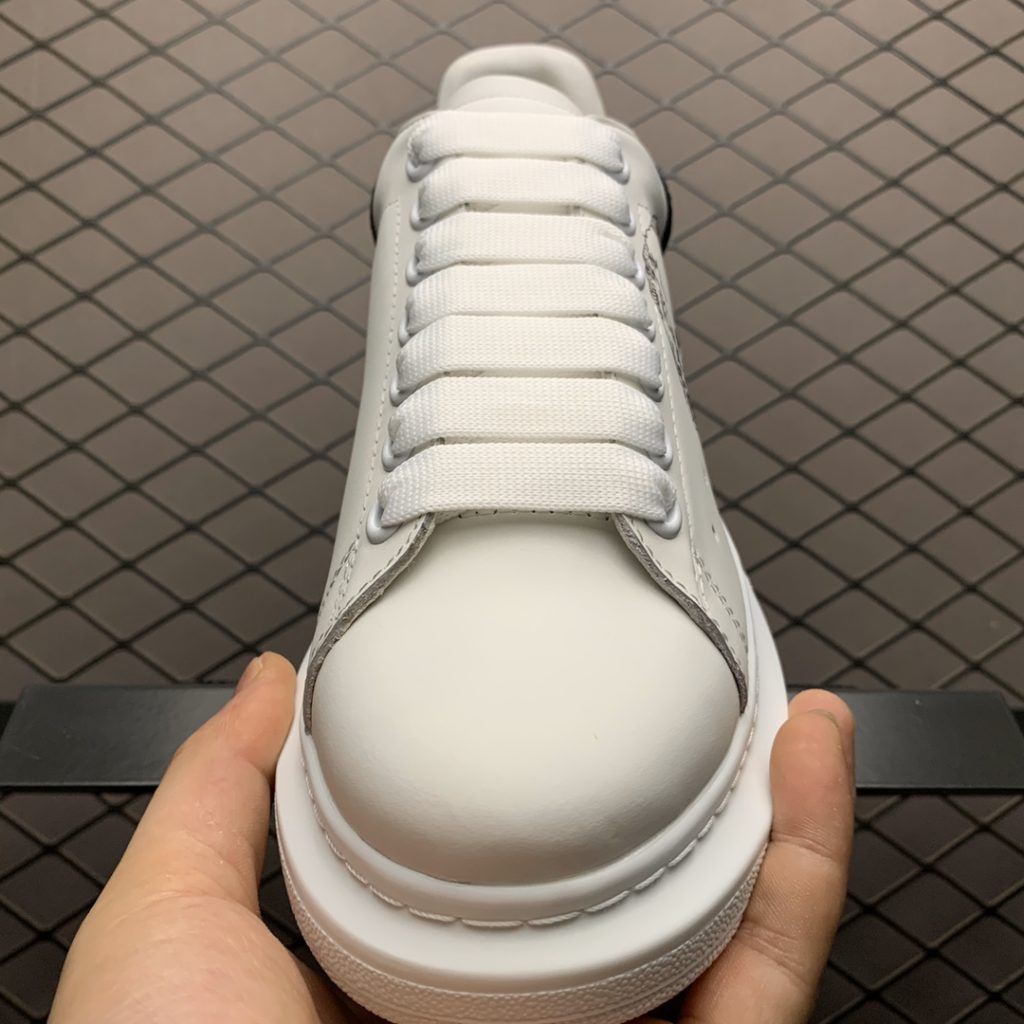 Alexander McQueen 5D Color Print 2019 New Color Matching Casual Shoes Available on the Official Website: Original Open Mold TPU Anti slip Open Mold Sole, Heavy Gold 5D Print Printing, Non fade and Non fade Counter Full Set Package Size: 35 36 37 38 39 40 41 42 43 44