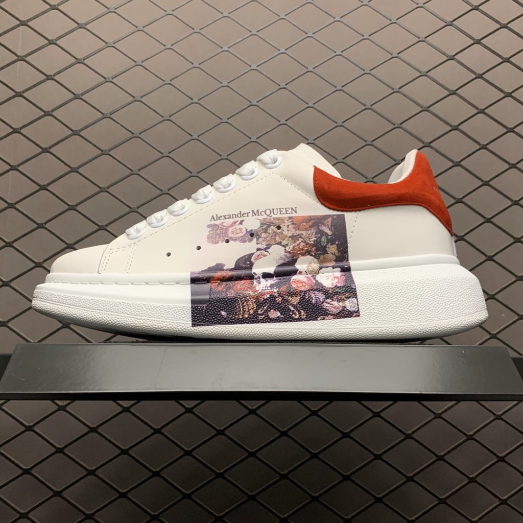 Alexander McQueen 5D Color Print 2019 New Color Matching Casual Shoes Available on the Official Website: Original Open Mold TPU Anti slip Open Mold Sole, Heavy Gold 5D Print Printing, Non fade and Non fade Counter Full Set Package Size: 35 36 37 38 39 40 41 42 43 44
