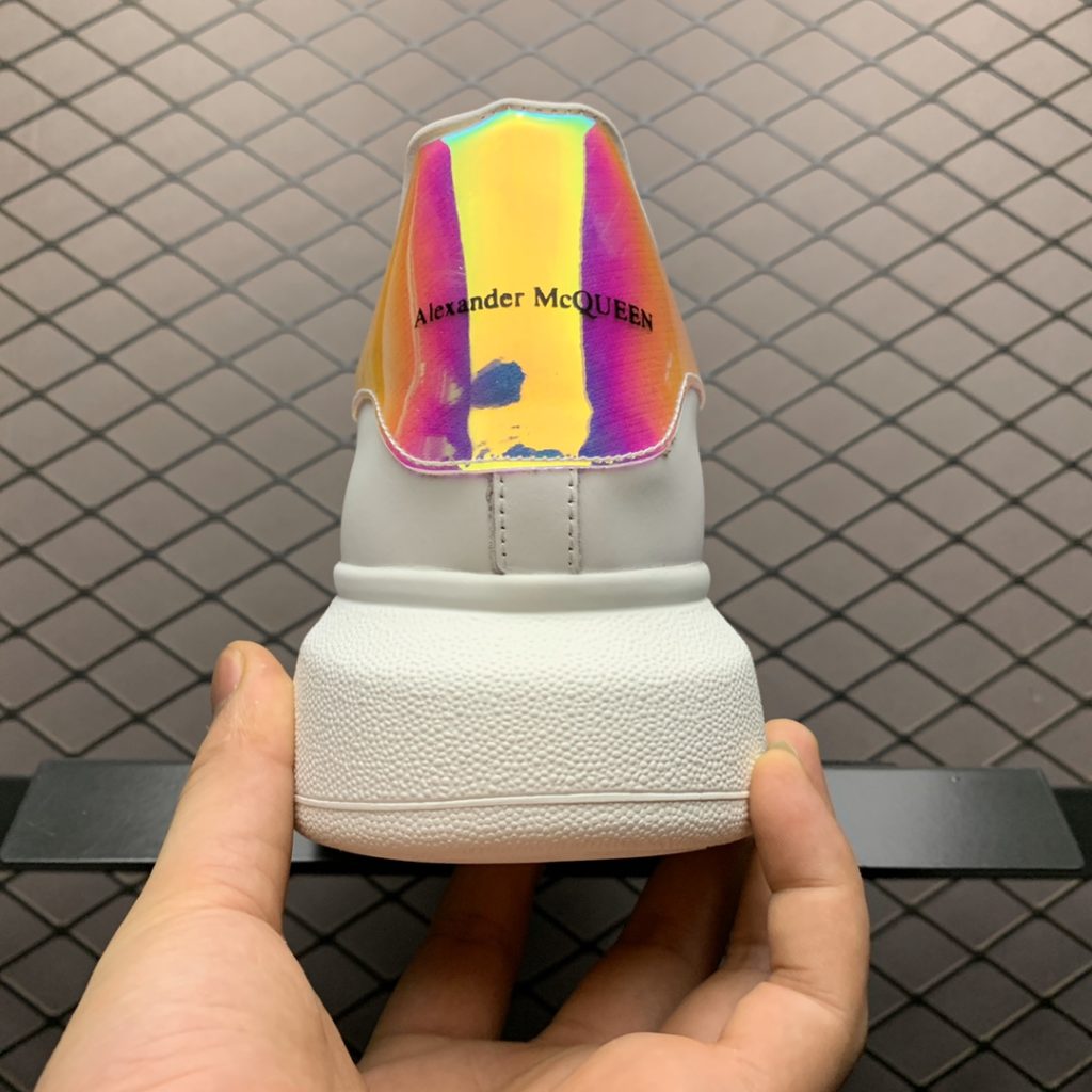 Alexander McQueen 5D Color Print 2019 New Color Matching Casual Shoes Available on the Official Website: Original Open Mold TPU Anti slip Open Mold Sole, Heavy Gold 5D Print Printing, Non fade and Non fade Counter Full Set Package Size: 35 36 37 38 39 40 41 42 43 44
