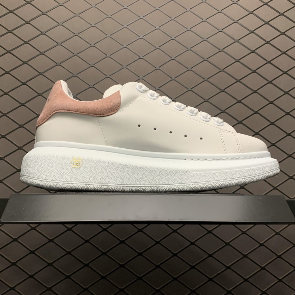 Alexander McQueen 5D Color Print 2019 New Color Matching Casual Shoes Available on the Official Website: Original Open Mold TPU Anti slip Open Mold Sole, Heavy Gold 5D Print Printing, Non fade and Non fade Counter Full Set Package Size: 35 36 37 38 39 40 41 42 43 44
