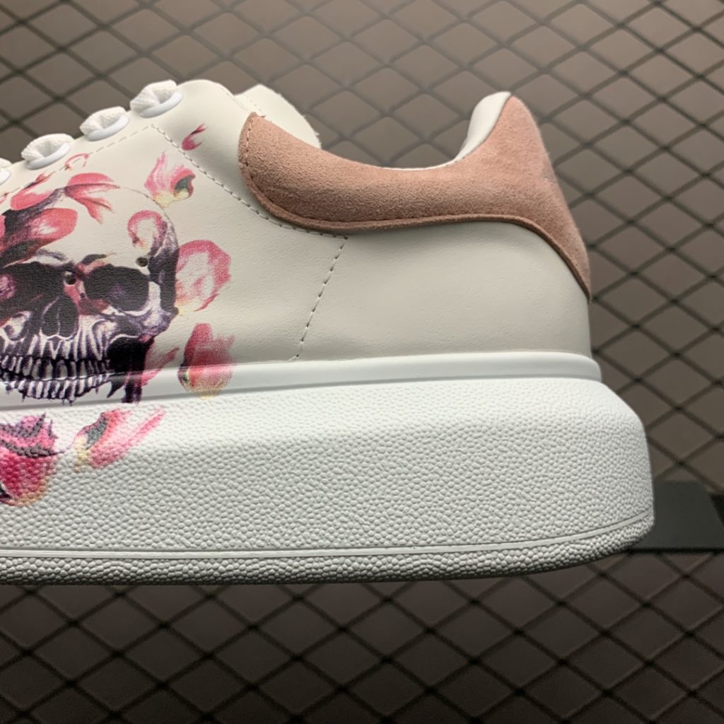 Alexander McQueen 5D Color Print 2019 New Color Matching Casual Shoes Available on the Official Website: Original Open Mold TPU Anti slip Open Mold Sole, Heavy Gold 5D Print Printing, Non fade and Non fade Counter Full Set Package Size: 35 36 37 38 39 40 41 42 43 44