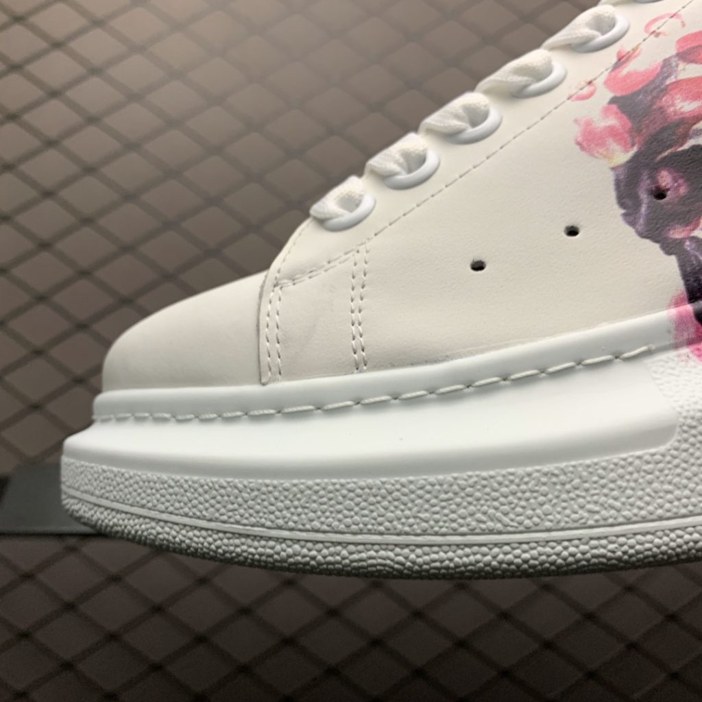 Alexander McQueen 5D Color Print 2019 New Color Matching Casual Shoes Available on the Official Website: Original Open Mold TPU Anti slip Open Mold Sole, Heavy Gold 5D Print Printing, Non fade and Non fade Counter Full Set Package Size: 35 36 37 38 39 40 41 42 43 44