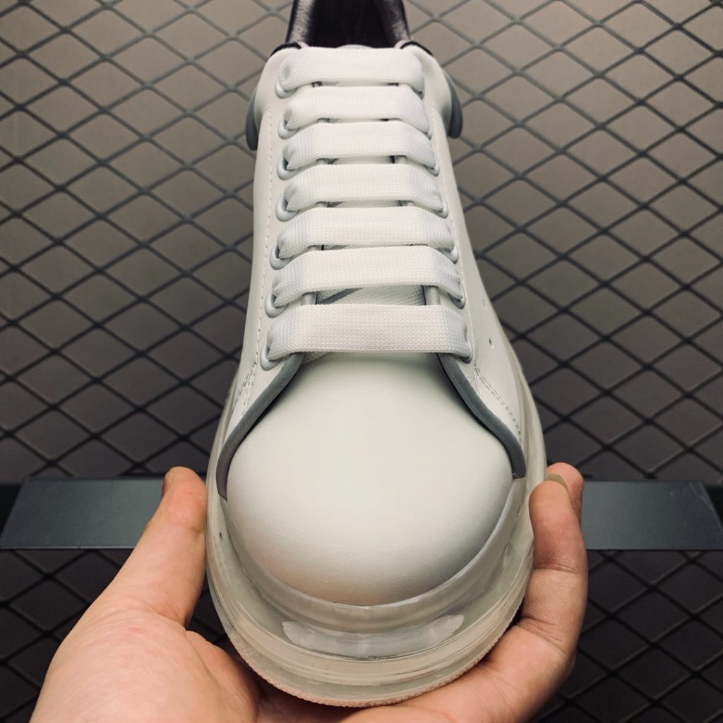 Alexander McQueen Spring/Summer 2019 New Full-length Air Cushioned Retro Casual Sports Shoes True Air Pressure Air Cushioned Footfeel Rebound Machine Extremely Official Full Shoes Imported Silk Matte Cowhide Water Dyed Sheepskin Inner Lining Cowhide Pads Original Open Pattern outsole Ultimate Comfort Size: 35 36 37 38 39 40 41 42 43 44