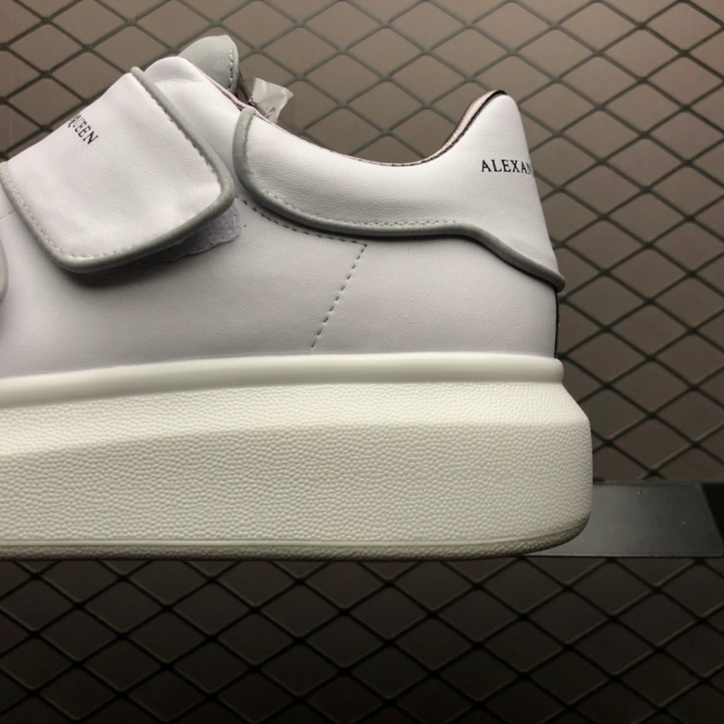 Alexander McQueen sole Sneakers Velcro 3M Reflective Bonded Stripe Leather Topped Casual Shoes Size: 35 36 37 38 39 40 41 42 43 44