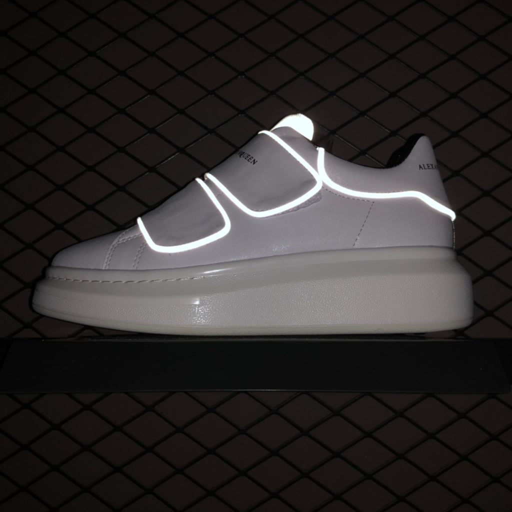 Alexander McQueen sole Sneakers Velcro 3M Reflective Bonded Stripe Leather Topped Casual Shoes Size: 35 36 37 38 39 40 41 42 43 44