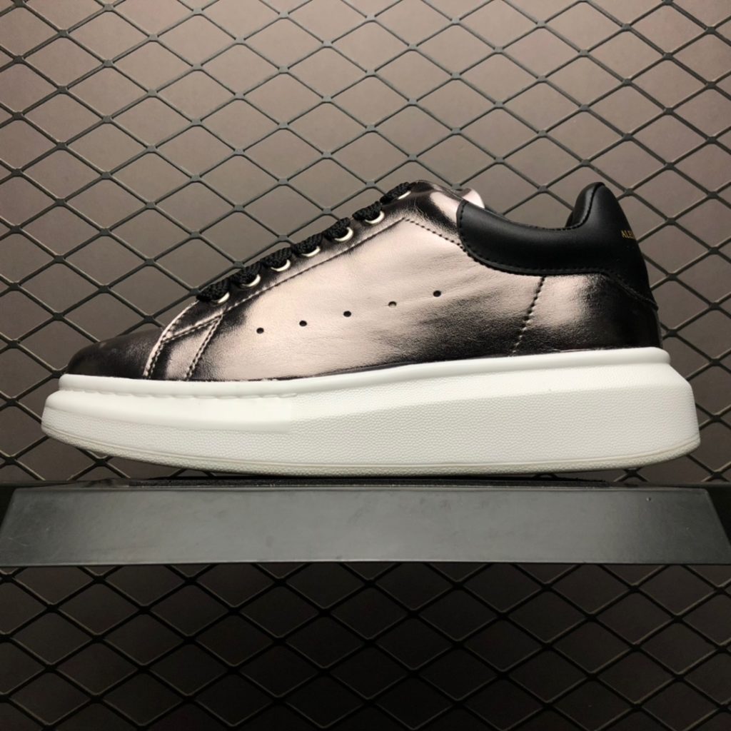 Italian luxury brand Alexander McQueen sole Sneakers Low top fashion thick sole casual sneakers Size: 35 36 37 38 39 40