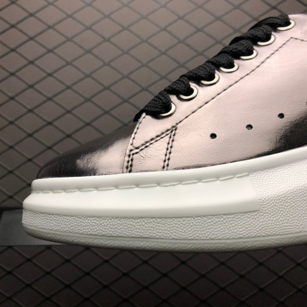 Italian luxury brand Alexander McQueen sole Sneakers Low top fashion thick sole casual sneakers Size: 35 36 37 38 39 40