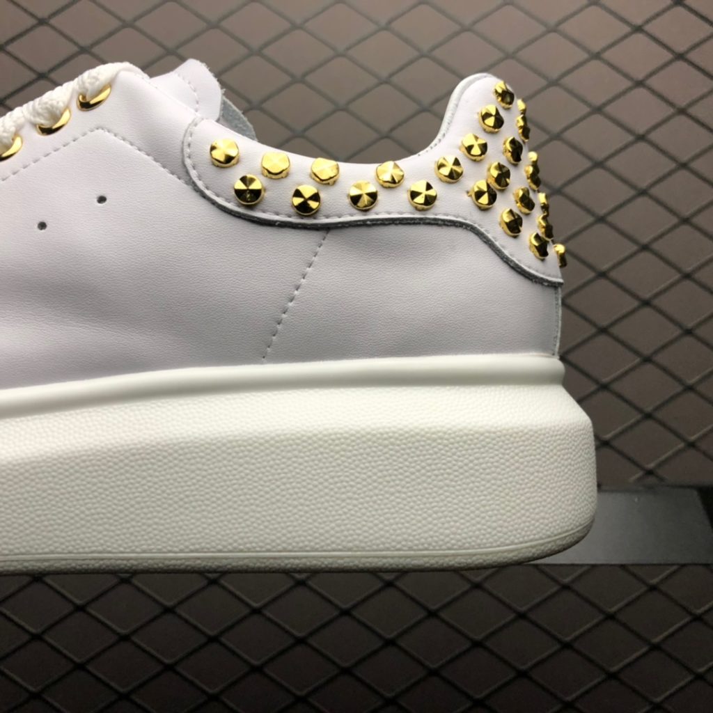 Italian luxury brand Alexander McQueen sole Sneakers Low top fashion thick sole casual sneakers Size: 35 36 37 38 39 40