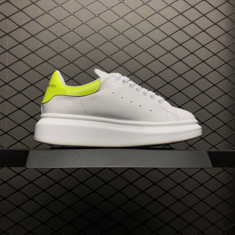 McQueen Little White Shoes Lacquer Leather Apple Green Tail Imported Inner and Outer Calfskin Leather Feet Feel Explosion Increases by 4cm Details Perfect Size: 35 36 37 38 39 40