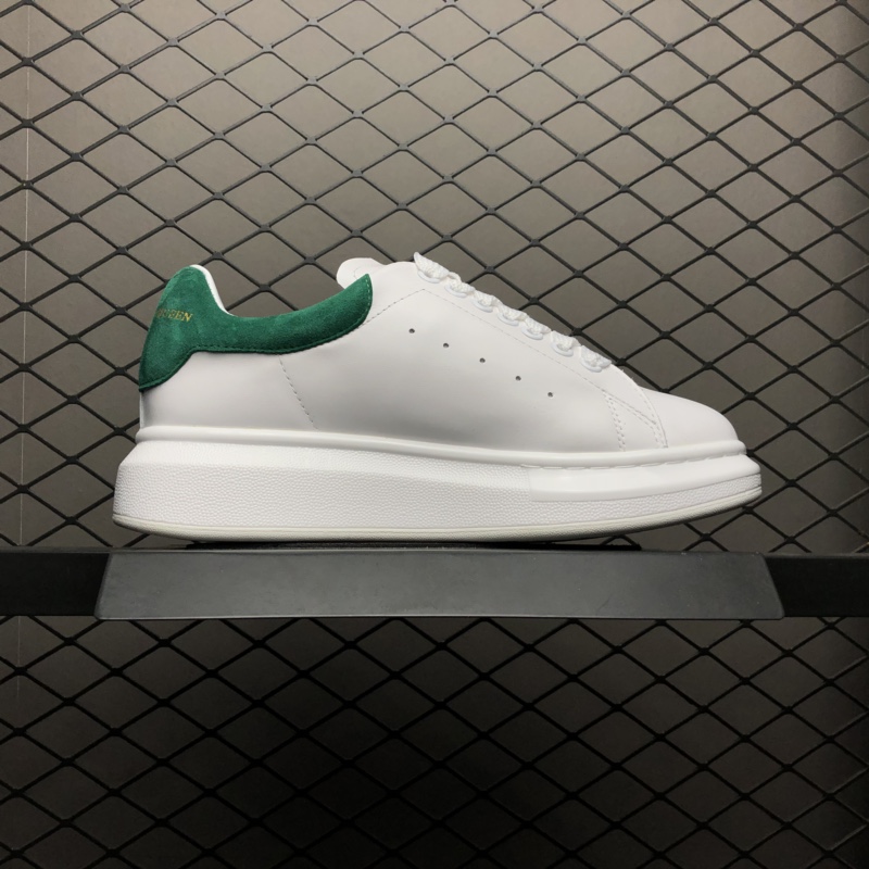 McQueen Little White Shoes Lacquer Leather Apple Green Tail Imported Inner and Outer Calfskin Leather Feet Feel Explosion Increases by 4cm Details Perfect Size: 35 36 37 38 39 40