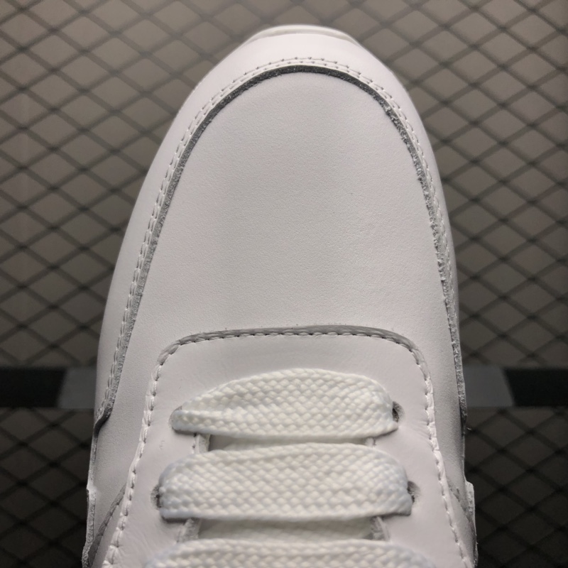 Alexander McQueen MCQ 18SS White Tail Little White Shoes Seize the Unique Style of Master Shoes That Are Popular All Over the World Continues McQueen's Classic White and Black Fashion Thick Sole Style Exclusive Shipping Correct Wave Tongue Full Body Topcoat Original Package Size: 35 36 37 38 39 40