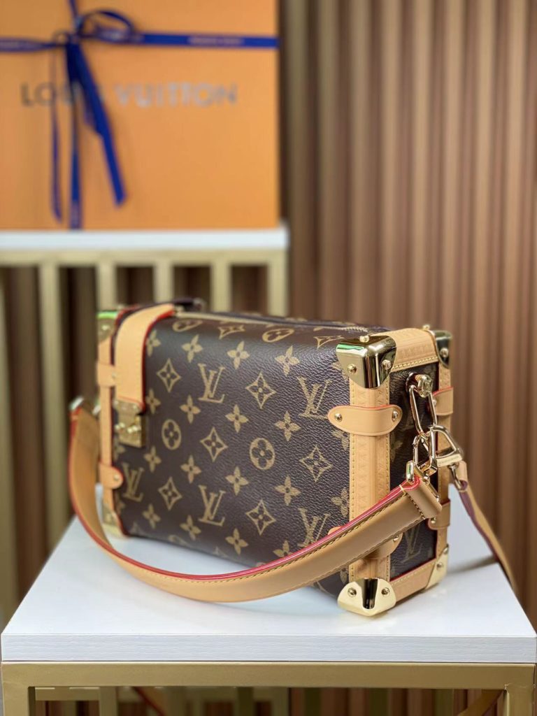 [Side trunk pm handbag] M46358 Old Flower (yellow leather) has a strong soft shape with a strong image, sharp edges and strong edges. The classic Monogram Old Flower interpretation in the box shape is particularly unique in the complex package world, and the upper body is also superb. Any scene is very popular, and there is street style, with a large capacity. Size: 21 × fourteen × 6CM