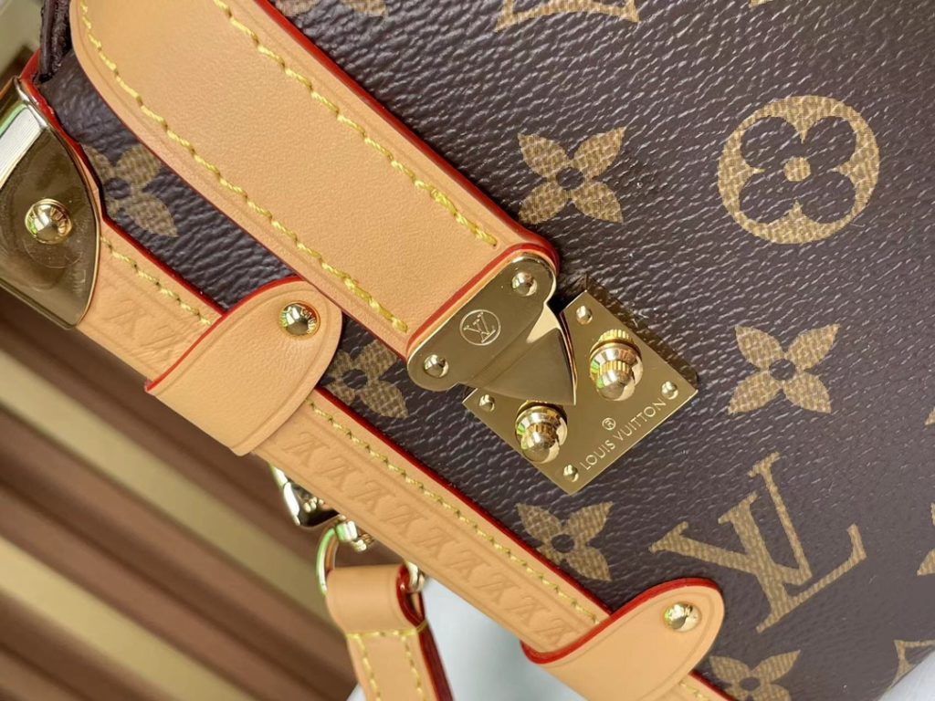[Side trunk pm handbag] M46358 Old Flower (yellow leather) has a strong soft shape with a strong image, sharp edges and strong edges. The classic Monogram Old Flower interpretation in the box shape is particularly unique in the complex package world, and the upper body is also superb. Any scene is very popular, and there is street style, with a large capacity. Size: 21 × fourteen × 6CM