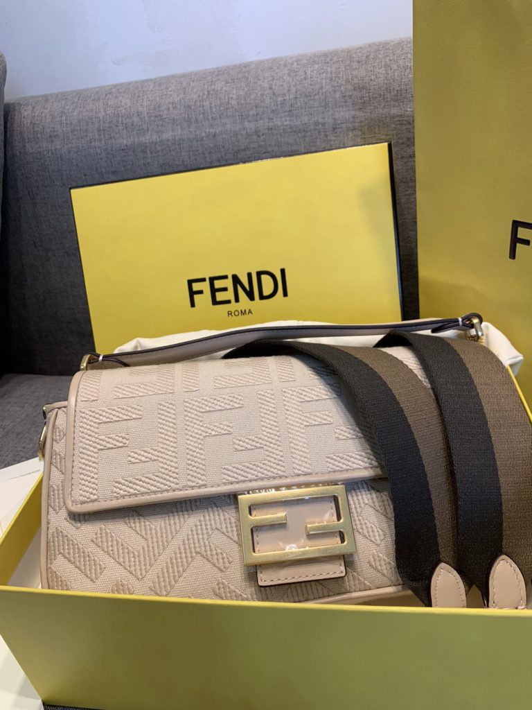 Fendi Fa Staff