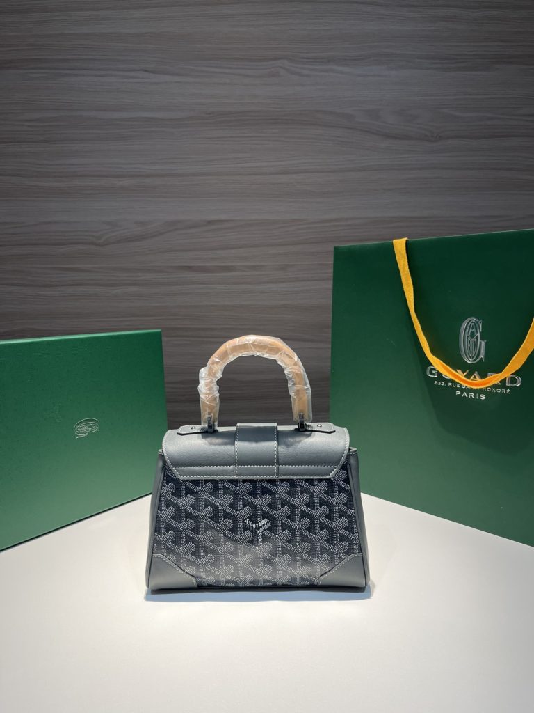 Goya's new saigon mini saigon bag with soft leather is a classic among the classics! Iconic presbyopia ➕ Every time I look at this bag with a wooden handle, I deeply sigh, 