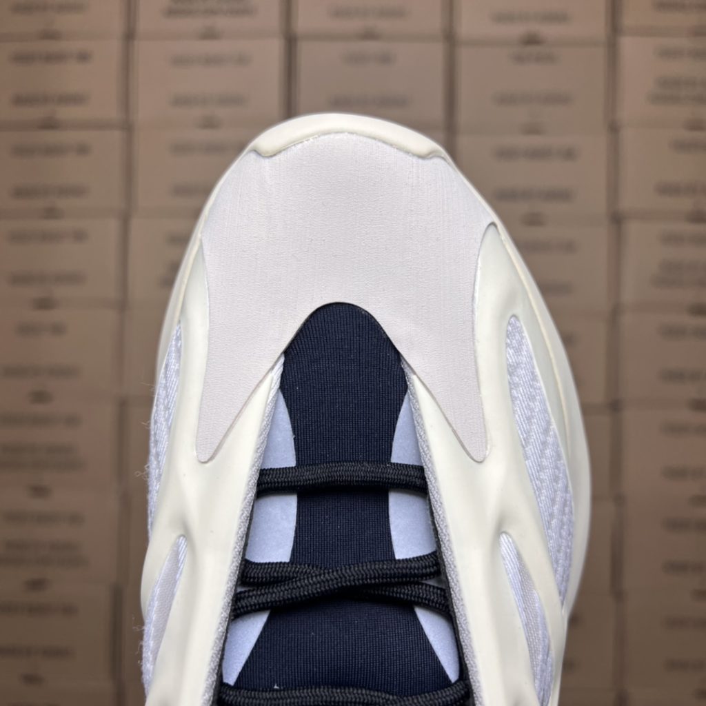 adidas originals yeezy boost 700 v3 Azael Size: 36-47