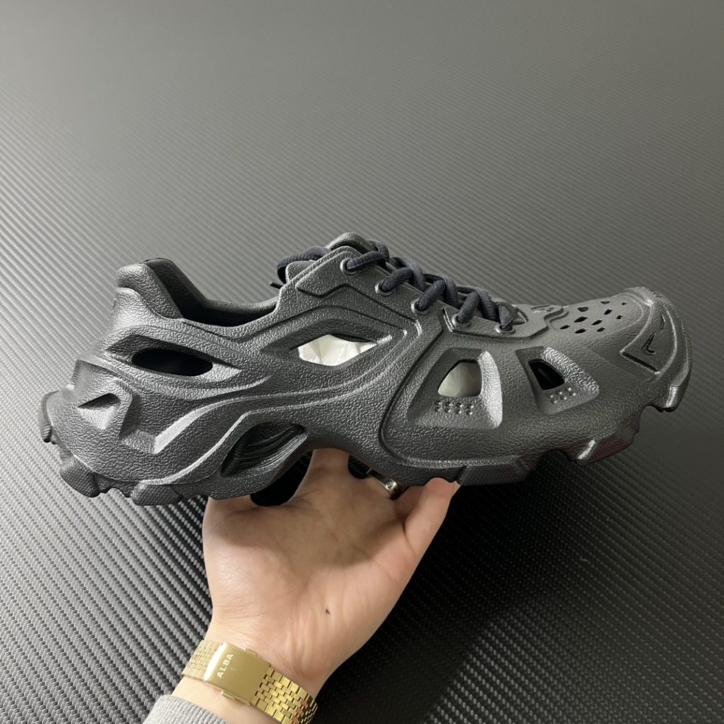 Balenciaga 22FW Crocs