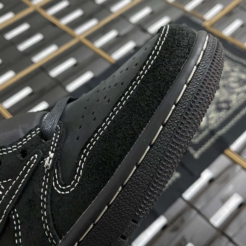 Travis Scott x Jordan 1 Low OG 