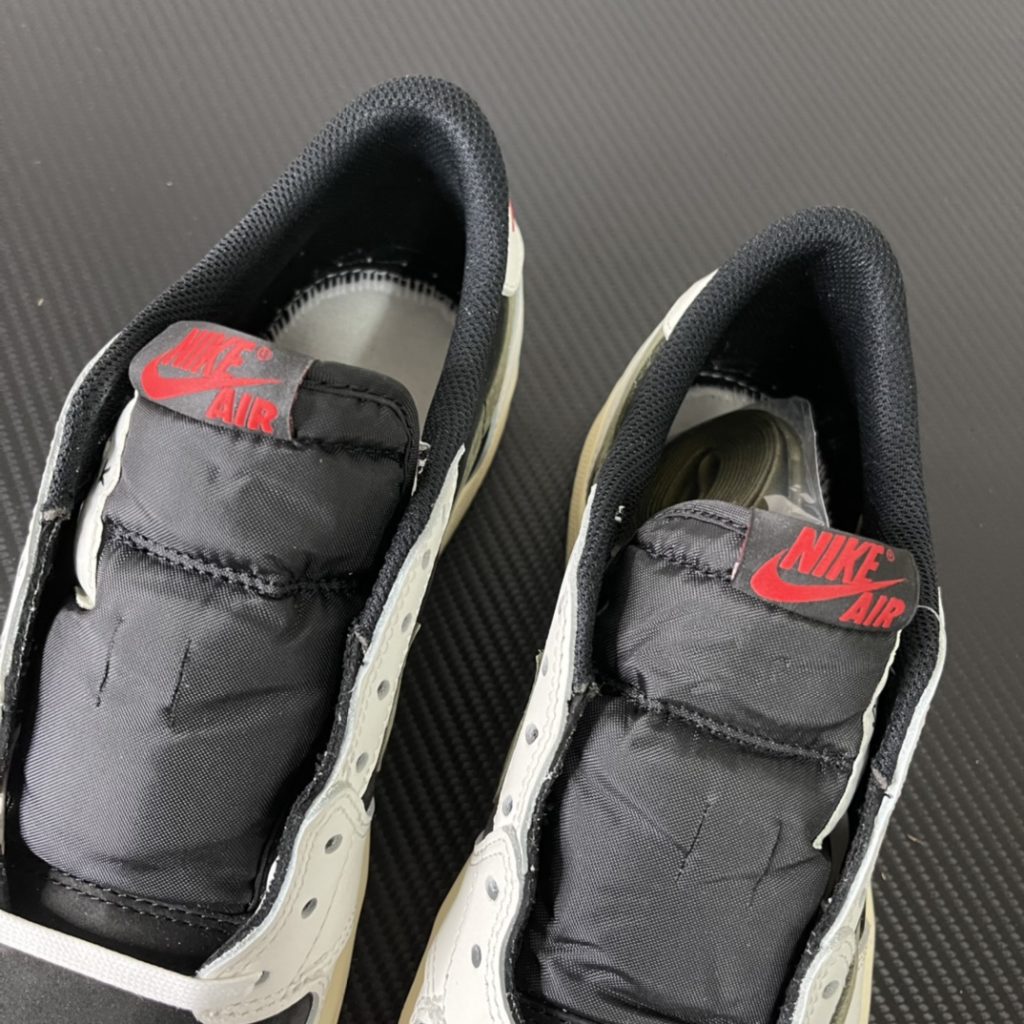 Travis Scott x Jordan 1 Low 