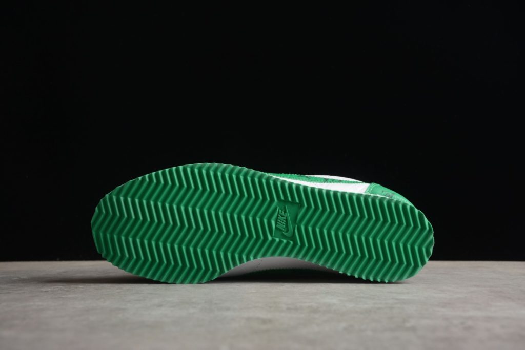 A04B NIke Cortez 72 CLASS IC CORTEZ NYLON PREN LV 1A9VAO SIze：36 36.5 37.5 38 38.5 39 40 40.5 41 42 42.5 43 44