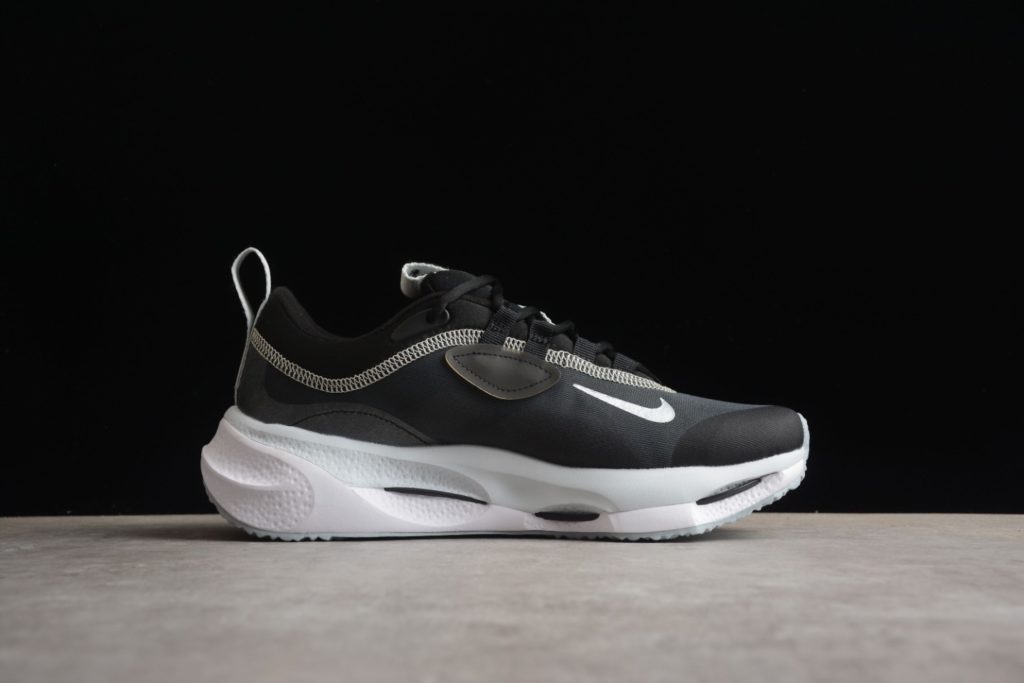 B02B Nike Spark Low Top Nike Casual Shoes Item No.: DJ6945-005 Size: 36-45