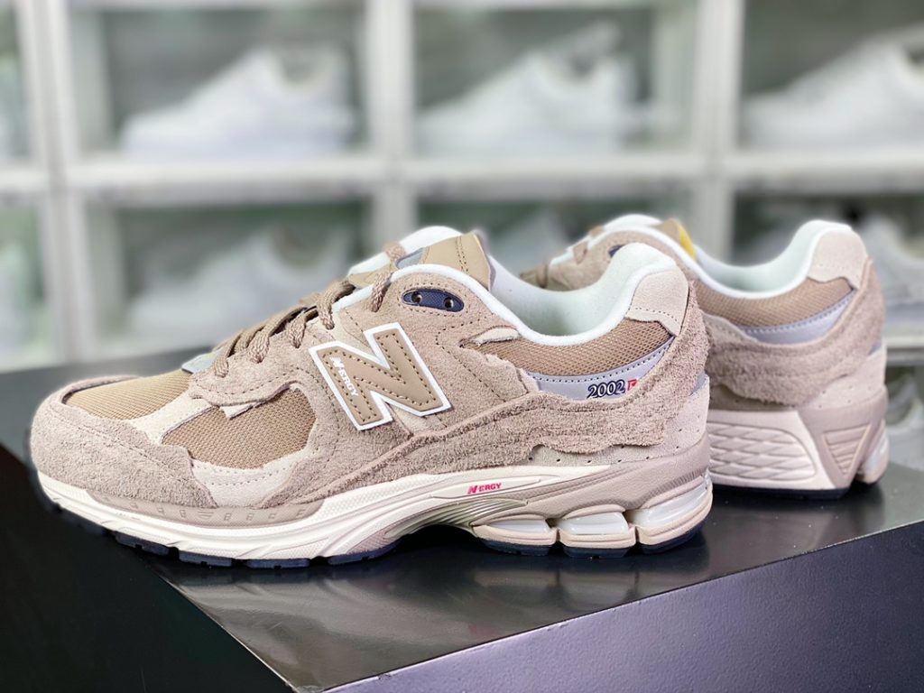 ML2002 series retro dad style casual sports jogging shoes ML2002 series retro dad style casual sports jogging shoes