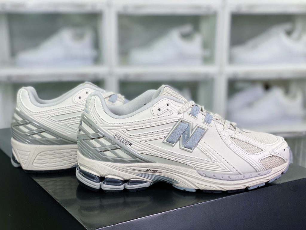 M1906R series retro dad style casual sports jogging shoes M1906R series retro dad style casual sports jogging shoes