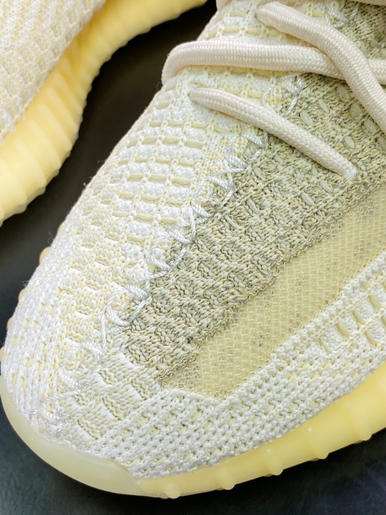 Kanye West x Yeezy Boost 350 V2 Kanye West x Yeezy Boost 350 V2