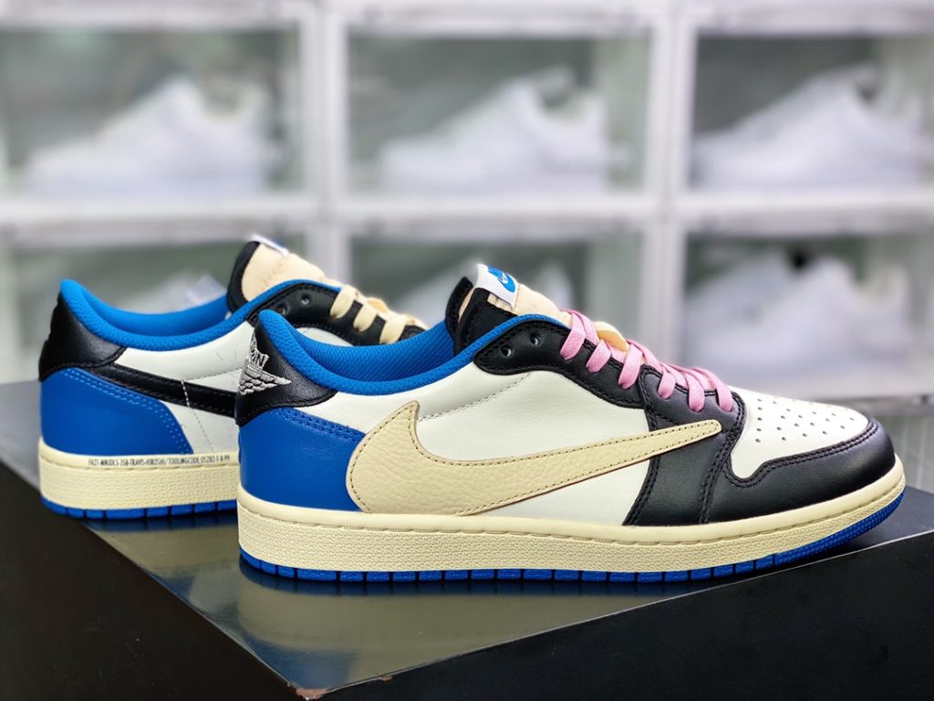 Ragment design x Travis Scott x Air Jordan 1 High OG SP Ragment design x Travis Scott x Air Jordan 1 High OG SP