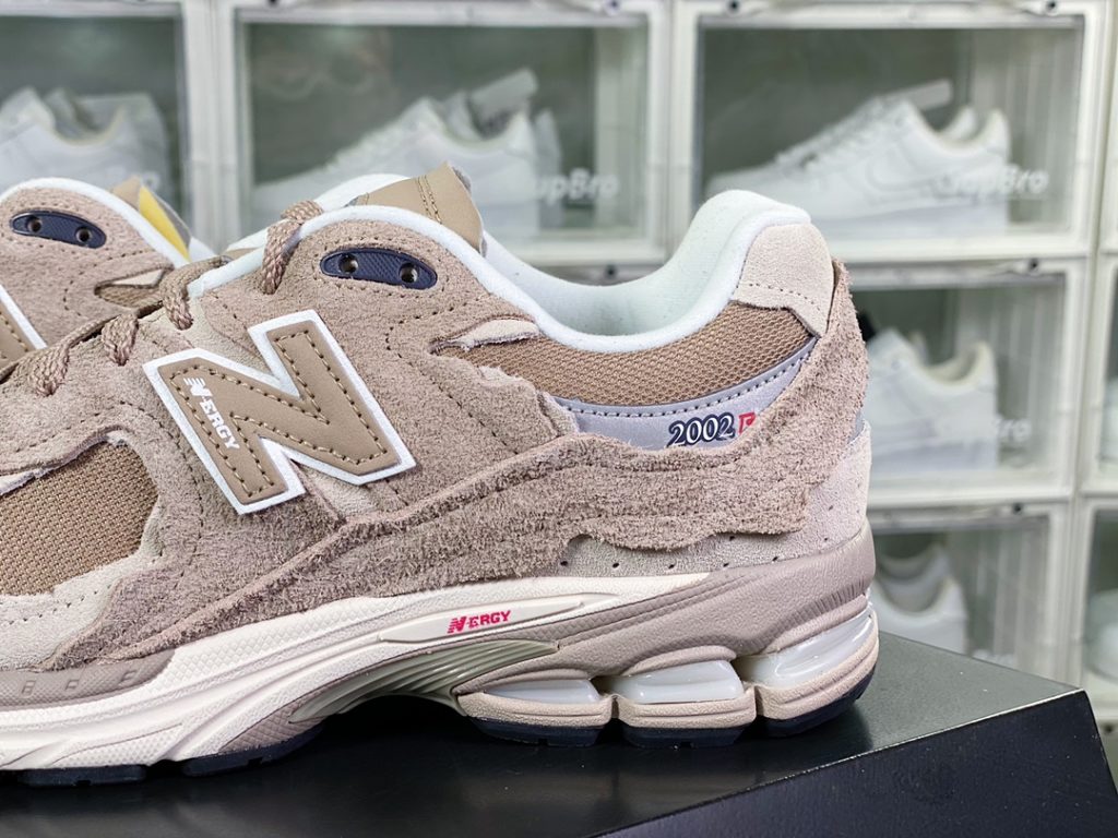 ML2002 series retro dad style casual sports jogging shoes ML2002 series retro dad style casual sports jogging shoes