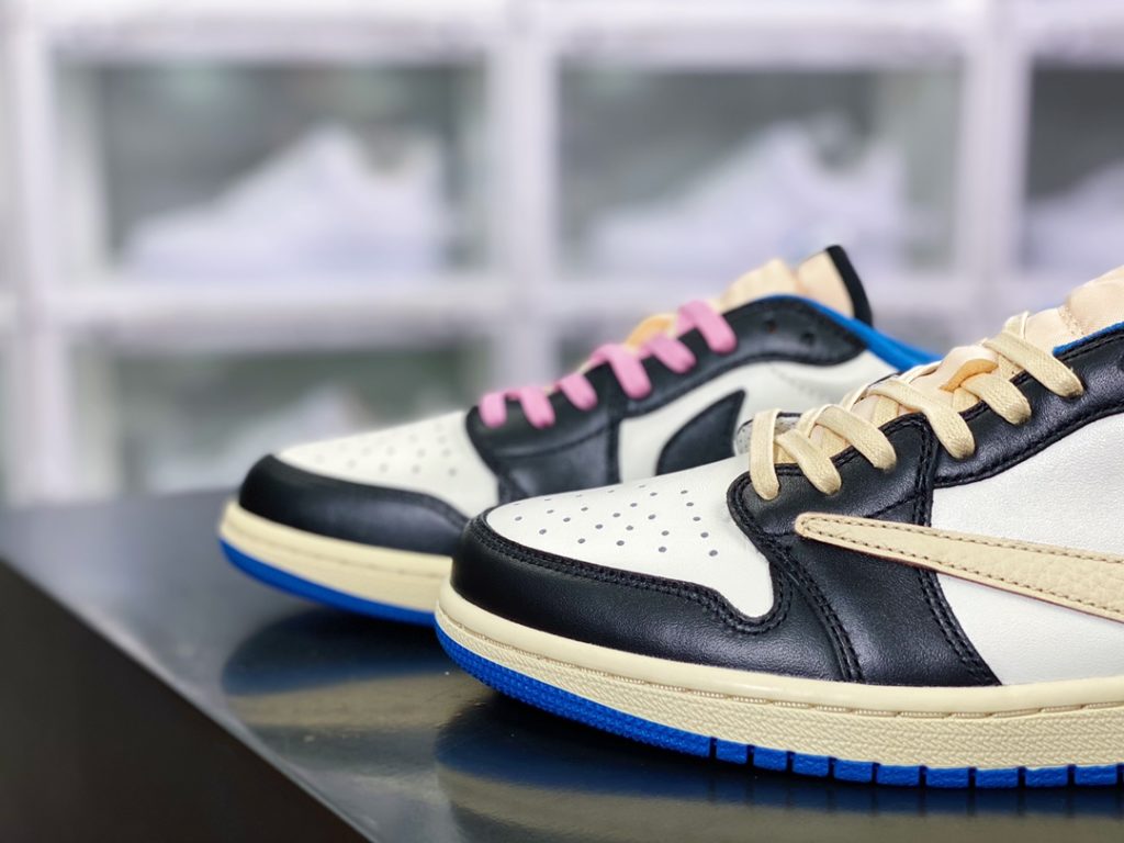 Ragment design x Travis Scott x Air Jordan 1 High OG SP Ragment design x Travis Scott x Air Jordan 1 High OG SP