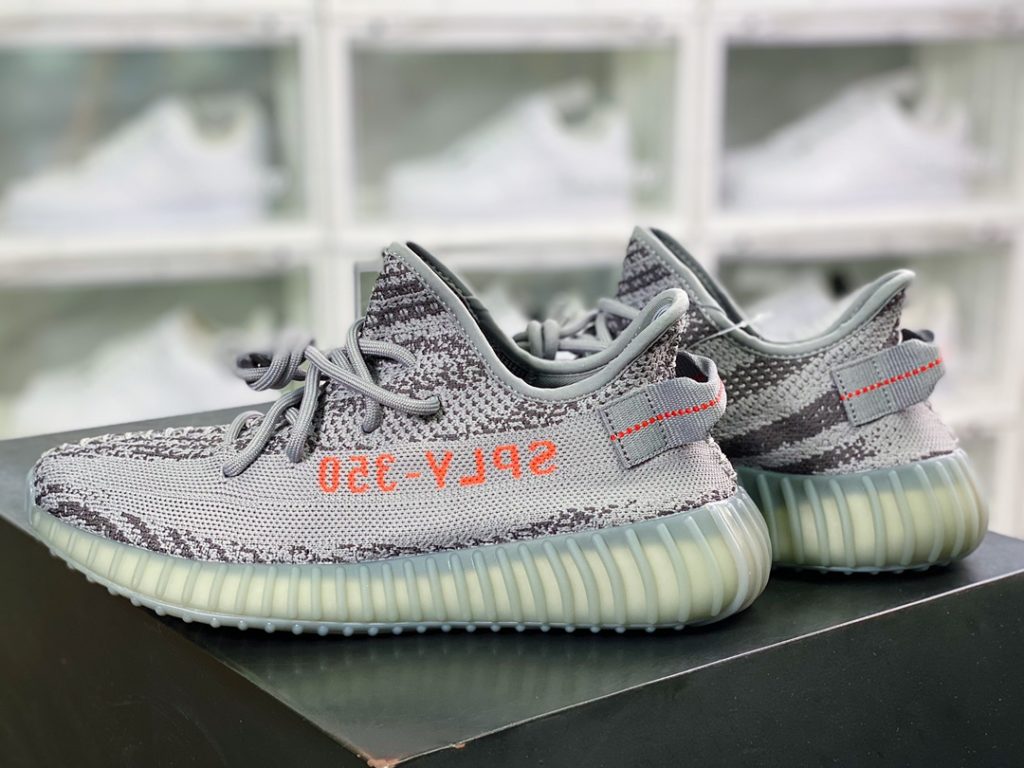 Kanye West x Yeezy Boost 350 V2 Kanye West x Yeezy Boost 350 V2