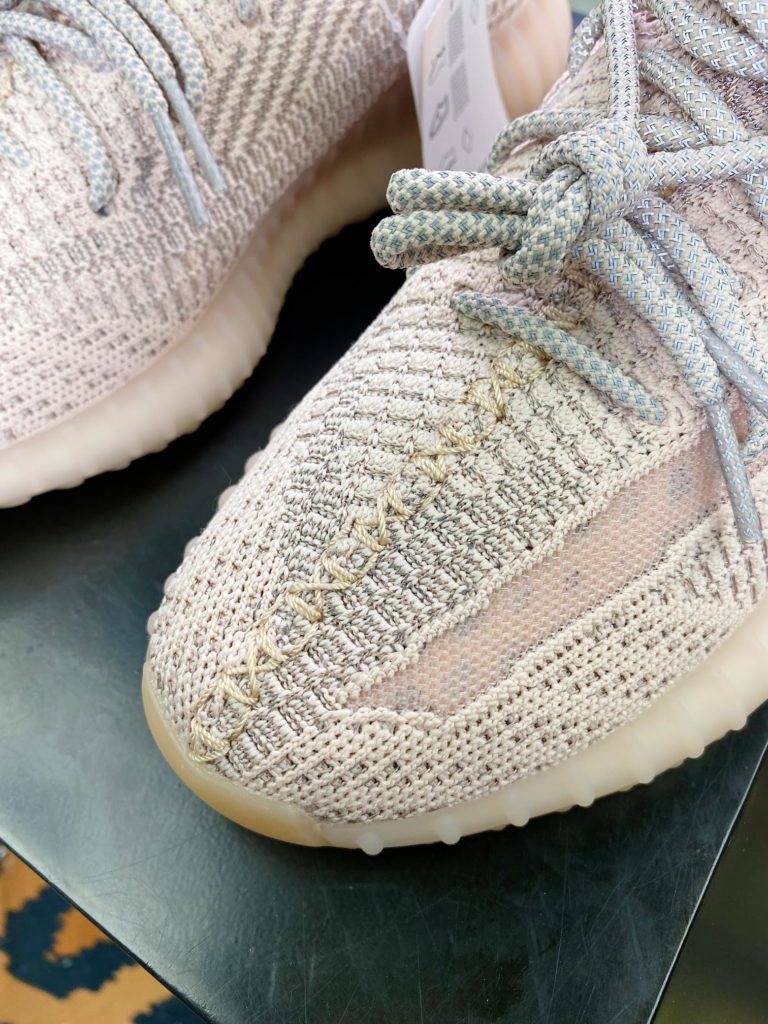 Kanye West x Yeezy Boost 350 V2 Kanye West x Yeezy Boost 350 V2