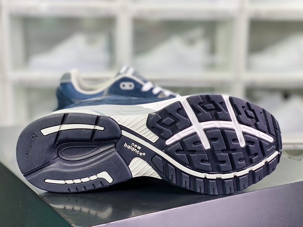 New Balance Made in USA MR993 Series Classic Retro Casual Sports Versatile Dad Running Shoe New Balance Made in USA MR993 Series Classic Retro Casual Sports Versatile Dad Running Shoe