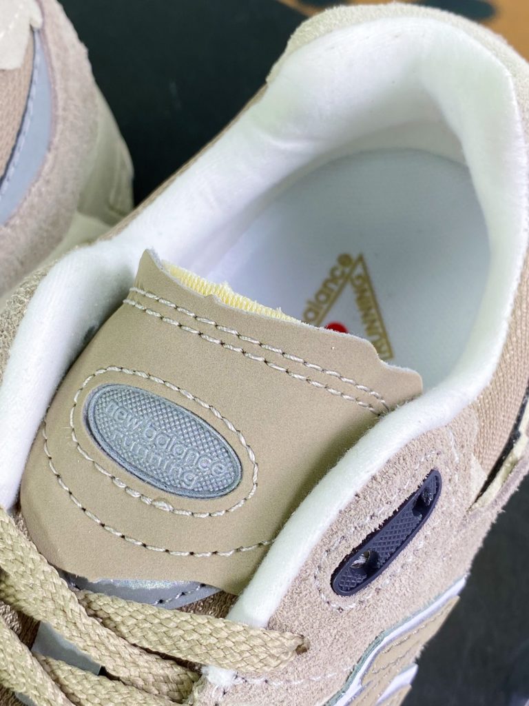 ML2002 series retro dad style casual sports jogging shoes ML2002 series retro dad style casual sports jogging shoes