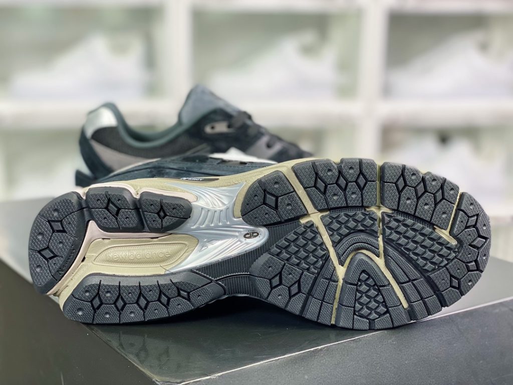 NBML2002 series retro dad style casual sports jogging shoes NBML2002 series retro dad style casual sports jogging shoes