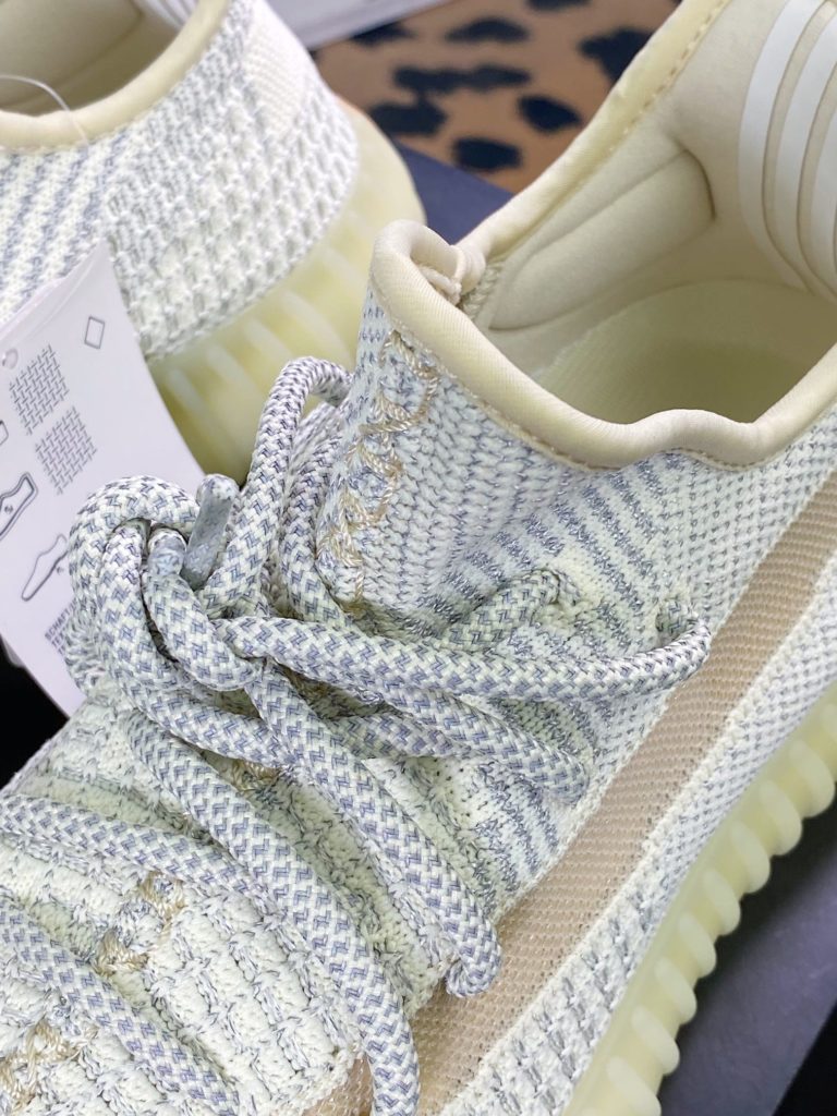 Kanye West x Yeezy Boost 350 V2 Kanye West x Yeezy Boost 350 V2