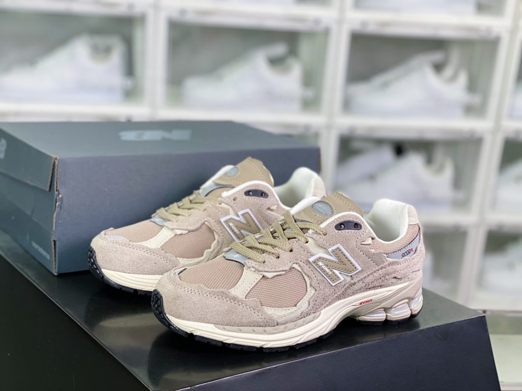ML2002 series retro dad style casual sports jogging shoes ML2002 series retro dad style casual sports jogging shoes