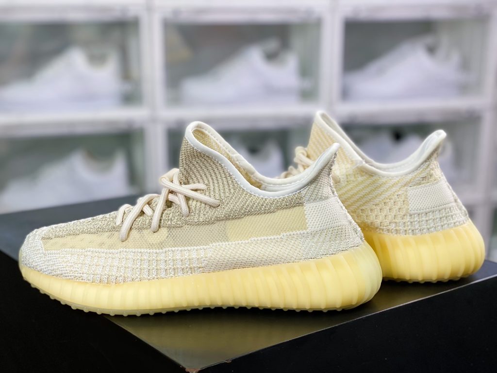 Kanye West x Yeezy Boost 350 V2 Kanye West x Yeezy Boost 350 V2