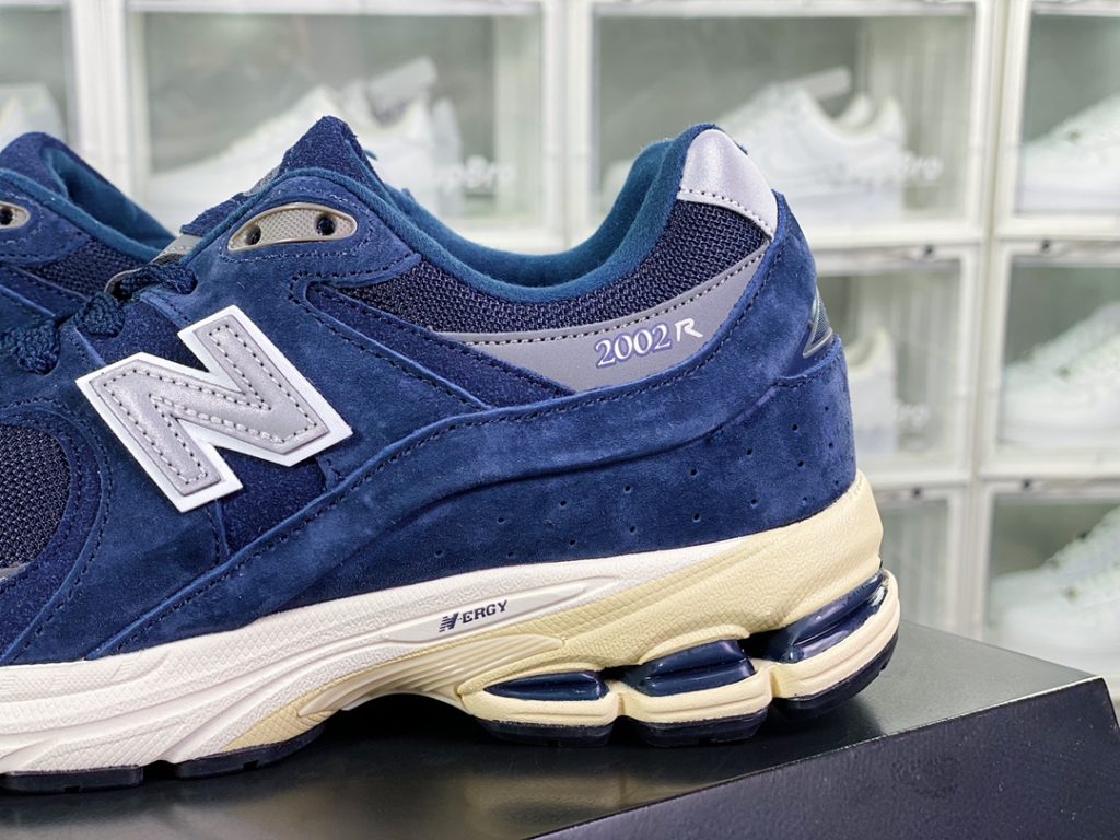 ML2022series low cut classic retro casual jogging shoe ML2022series low cut classic retro casual jogging shoe