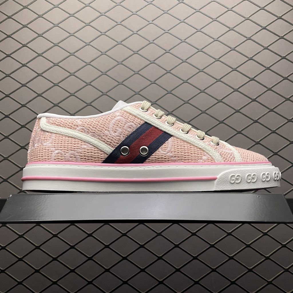 Local self fetching Overseas Shopping Agency Exclusive Quality Gucci Gucci Tennis 1977 Series Low Top Casual Board Shoes Officially Synchronized New Color Matching Exclusive First Available on Market The Highest Version Original Shoes Development Full Set of Counter Packages and Accessories Size: 35 36 37 38 39