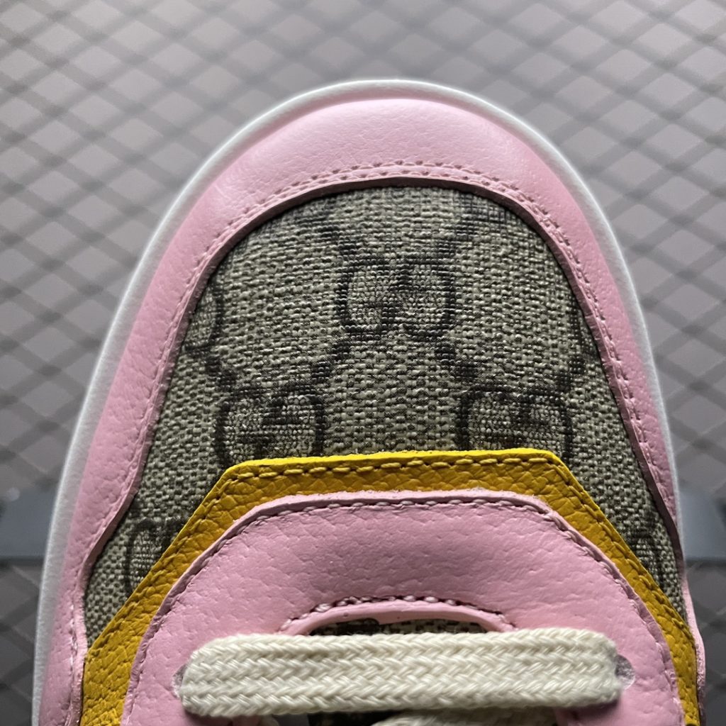Local self fetching  Gucci Gucci Chunky B Low Top Casual Board Shoes Made of Napa Super Soft Headlayer, Real Leather Upper Material, Super Soft Leather Inner Lining, Padded Sole, Glueless Goodyear Inner and Outer Locking Process, Complete Set of Accessories Size: 35 36 37 38 39