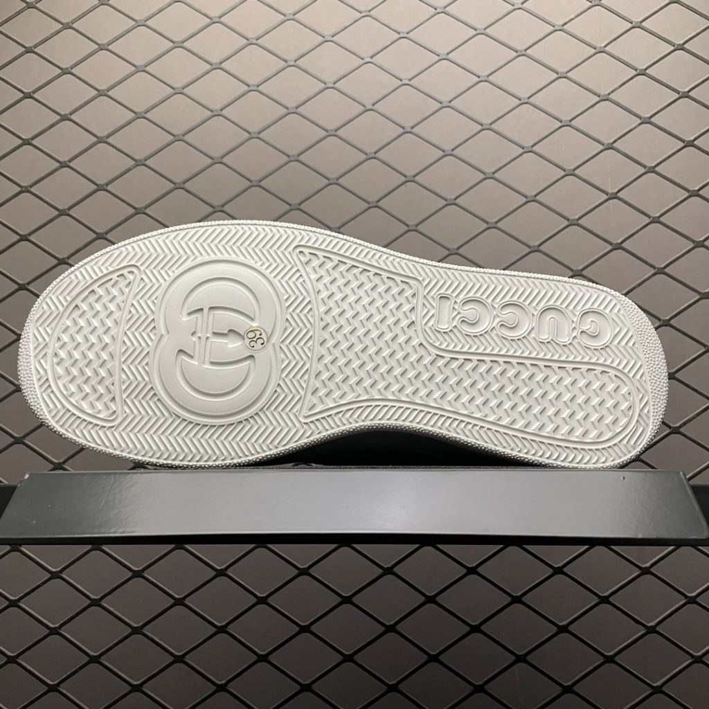 Local self fetching Gucci Gucci Chunky B Low Top Casual Board Shoes Made of Napa Super Soft Headlayer, Real Leather Upper Material, Super Soft Leather Inner Lining, Padded Sole, Glueless Goodyear Inner and Outer Locking Process, Complete Set of Accessories Size: 35 36 37 38 39