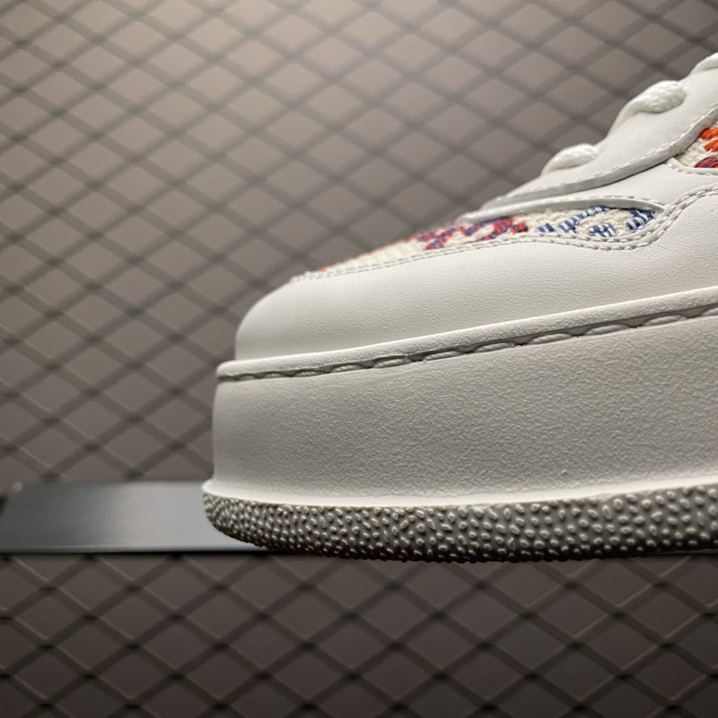 Local self fetching Gucci Gucci Chunky B Low Top Casual Board Shoes Made of Napa Super Soft Headlayer, Real Leather Upper Material, Super Soft Leather Inner Lining, Padded Sole, Glueless Goodyear Inner and Outer Locking Process, Complete Set of Accessories Size: 35 36 37 38 39